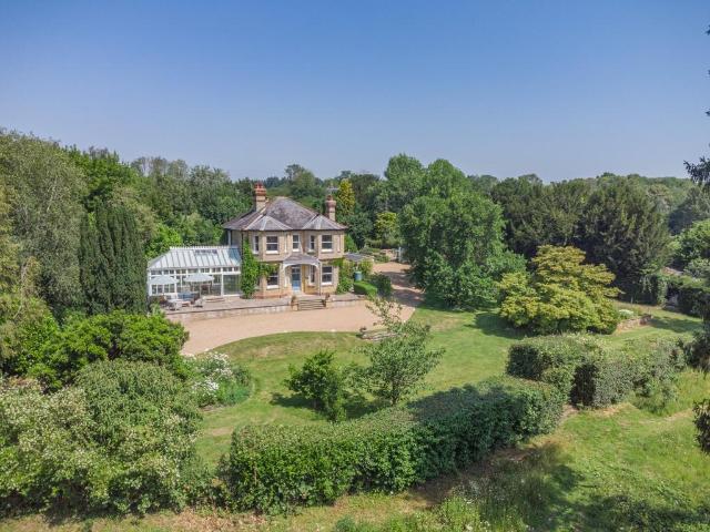 House for sale in Old Wives Lees, Bridgefield