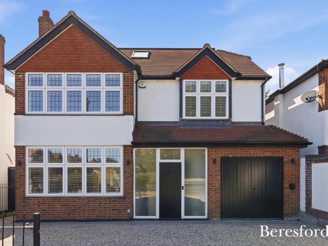 House for sale in Pot Kilns, Greater London