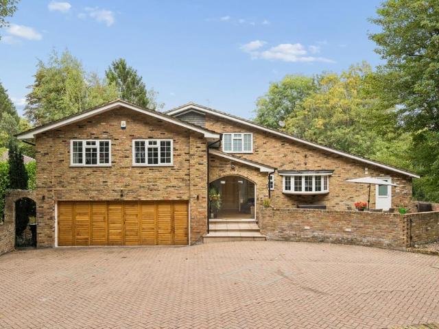 House for sale in Loudwater, Three Rivers