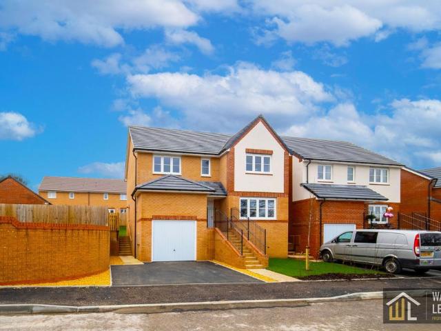 House for sale in Hendredenny, Abertridwr