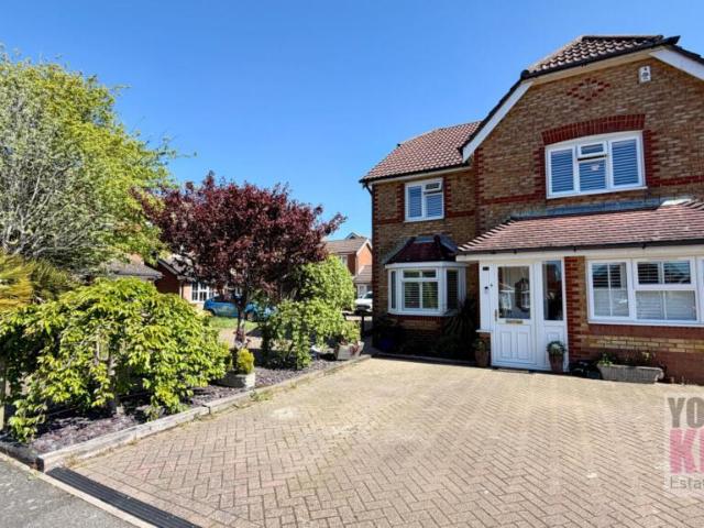 House for sale in Hawkinge, Folkestone