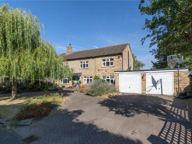 House for sale in Tebworth, Bedfordshire