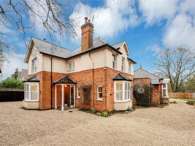 House for sale in Dunton Bassett, Harborough