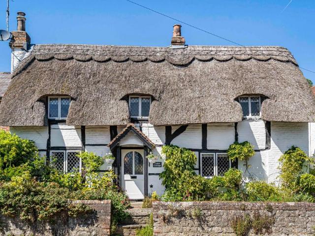 House for sale in Bolton Low Houses, Hampshire