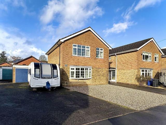 House for sale in Coseley, West Midlands