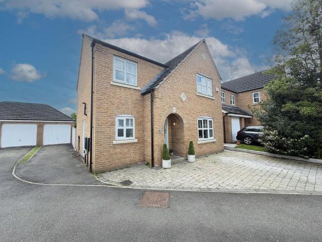 House for sale in Landywood, Great Chatwell
