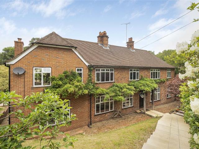 House for sale in Kingswood Firs, East Hampshire