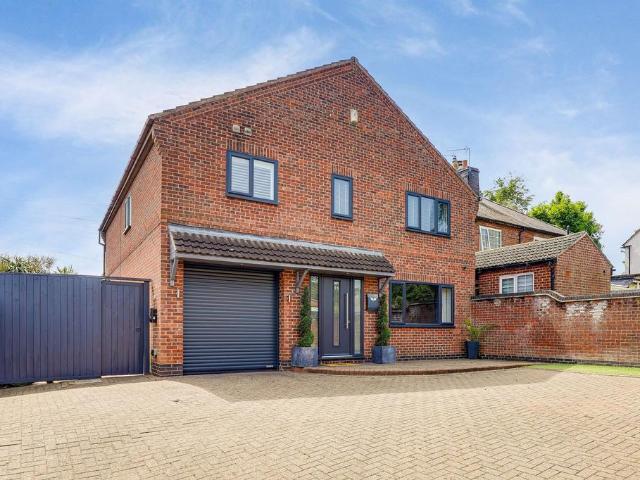 House for sale in Caldermill, East Midlands