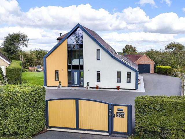 House for sale in Gedling, East Midlands