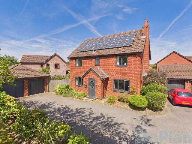 House for sale in Shenley Brook End, Milton Keynes