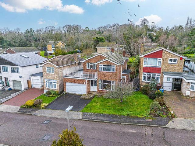 House for sale in South Benfleet, Essex