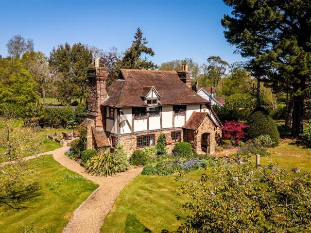 House for sale in Perryfields, West Sussex