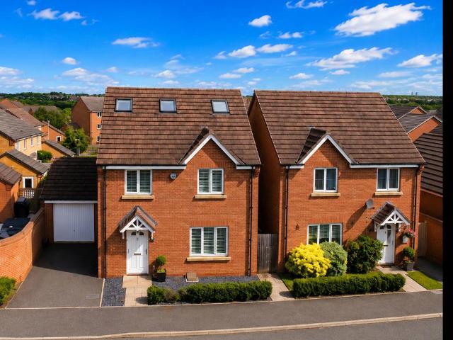 House for sale in Tansey Green, West Midlands