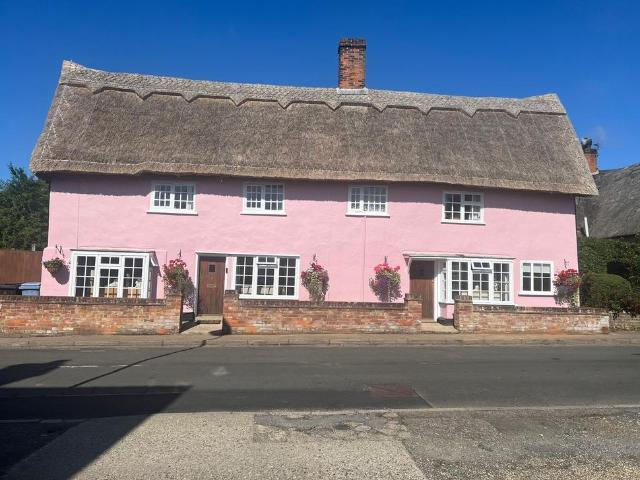 House for sale in Chelmondiston, Suffolk
