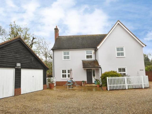 House for sale in Chipping Hill, Essex