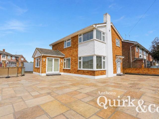 House for sale in Canvey Island