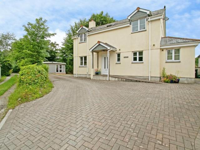 House for sale in Busveal, Cornwall
