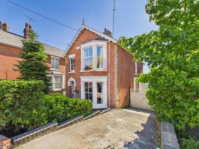House for sale in Chipping Hill, Essex