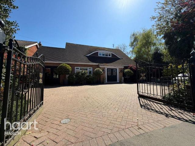 House for sale in Four Gotes, Cambridgeshire