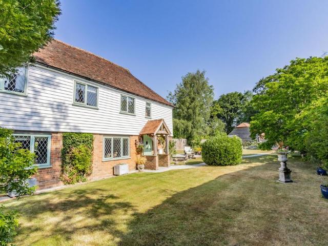 House for sale in Sandown Park, Kent