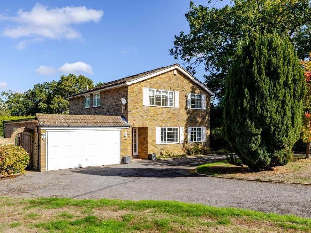 House for sale in Selsdon, Greater London