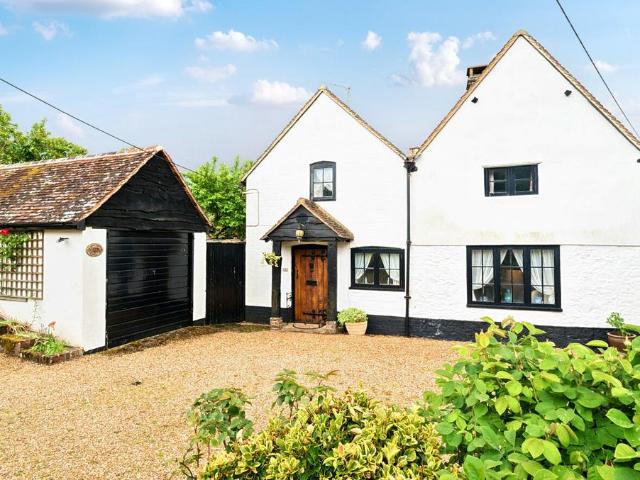 House for sale in Fole, Surrey