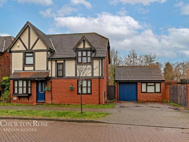 House for sale in Crownhill, Shenley Church End