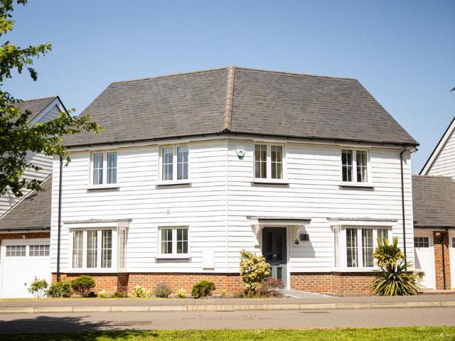 House for sale in Slaugham, Perryfields