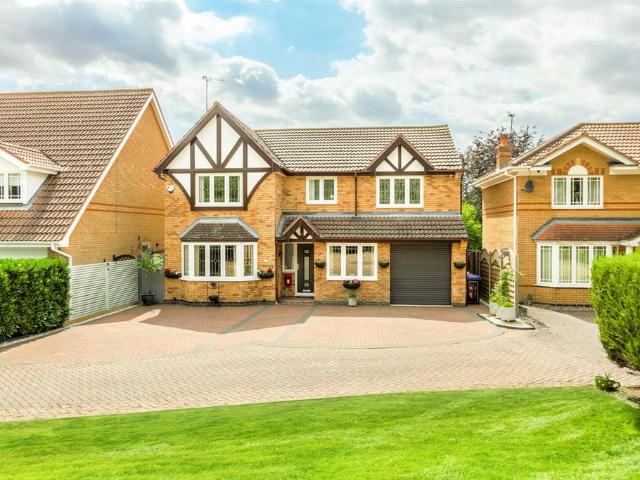 House for sale in Hunsbury Meadows, Northamptonshire