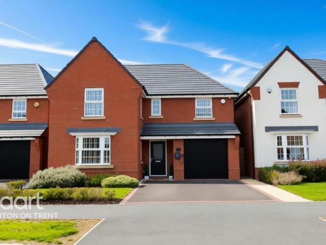 House for sale in Drakelow Park, South Derbyshire