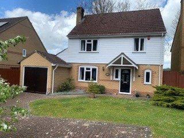 House for sale in River, Ash