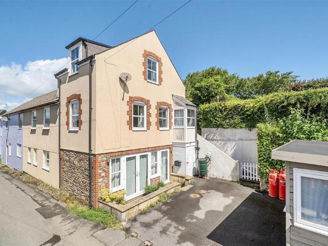 House for sale in Strode, Devon