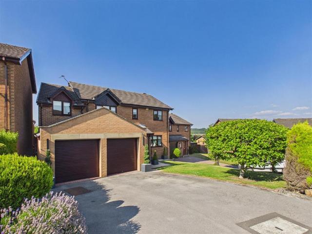 House for sale in Worrall, South Yorkshire