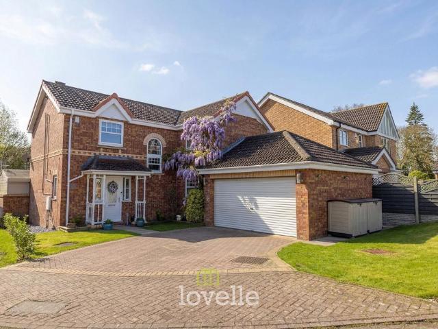 House for sale in Healing, North East Lincolnshire