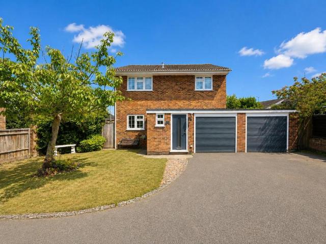 House for sale in Hart, Hampshire