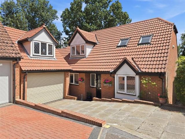House for sale in Fretherne, Hertfordshire