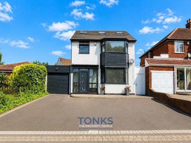 House for sale in Lapal, West Midlands