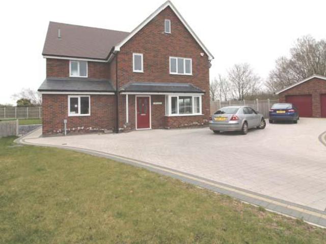 House for sale in Brightlingsea, Dale Hill