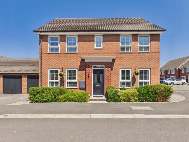 House for sale in Gloucester, Gloucestershire