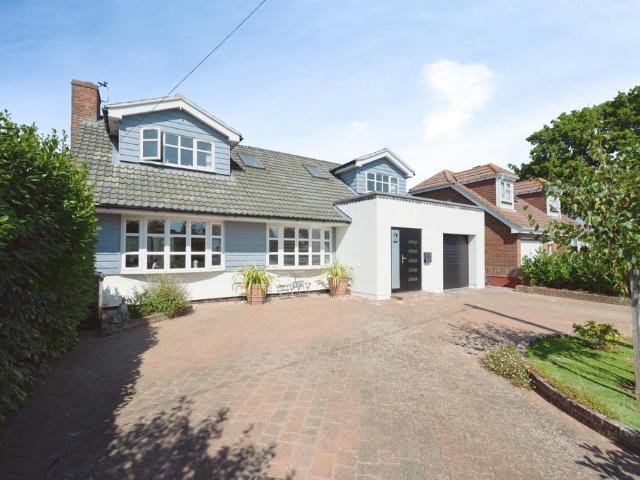House for sale in Spring Vale, Hampshire