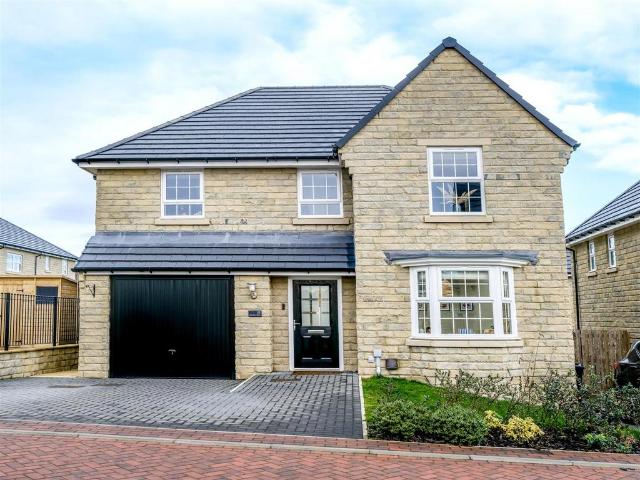 House for sale in Holme Valley, Honley