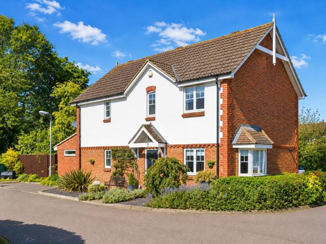 House for sale in Five Acres, Hertfordshire