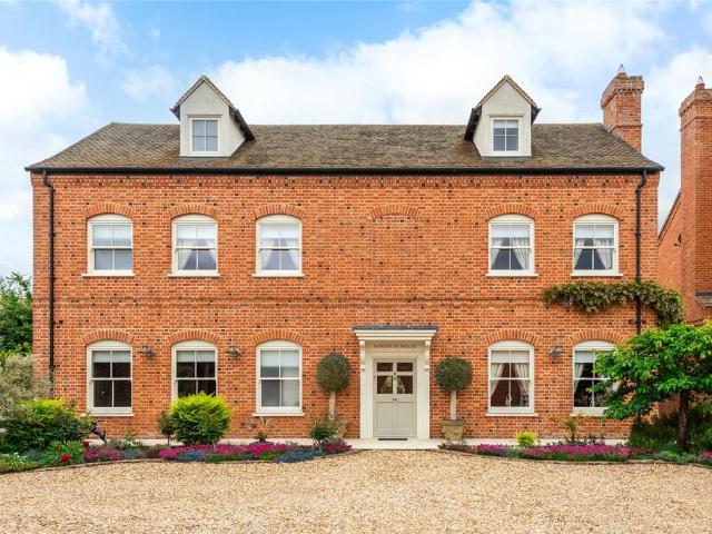House for sale in King's Walden, Hertfordshire