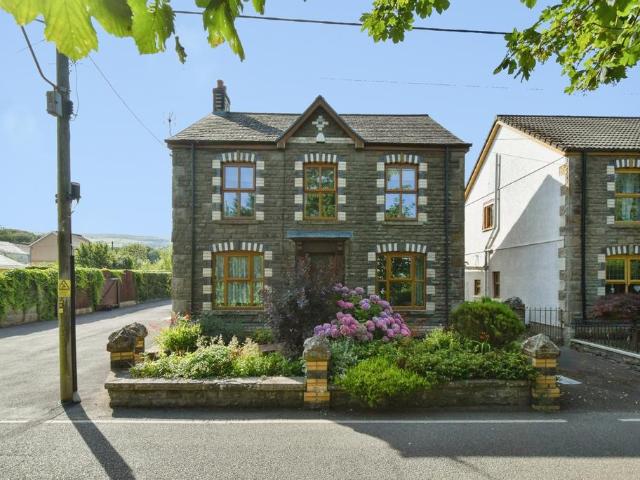 House for sale in Betws