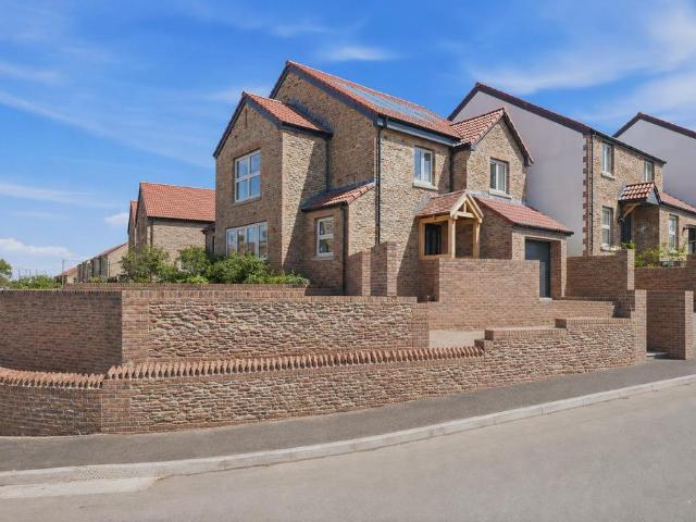 House for sale in Frampton Cotterell