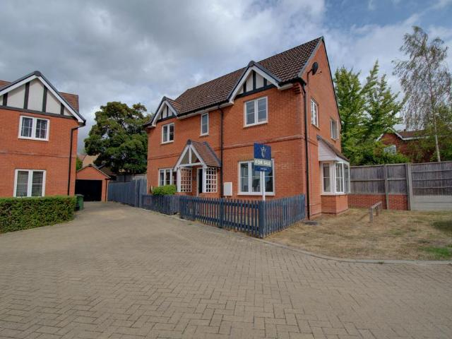 House for sale in Fair Oak and Horton Heath, Helford