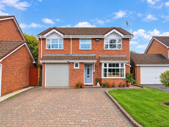 House for sale in Barnwood, Gloucester