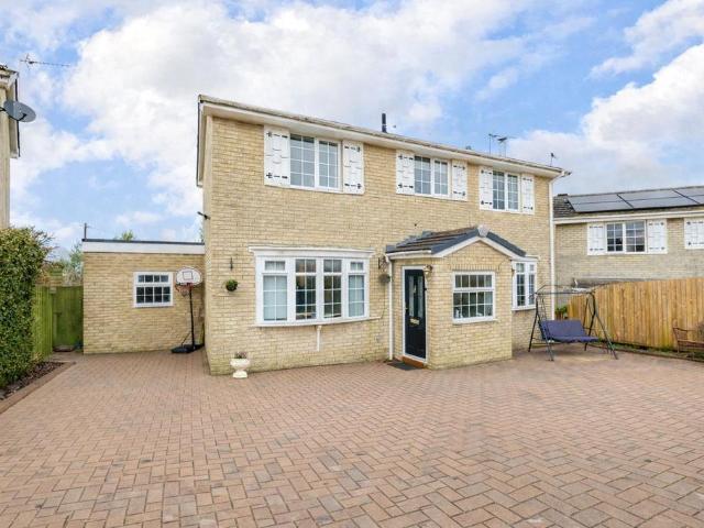 House for sale in Ripponden, West Yorkshire