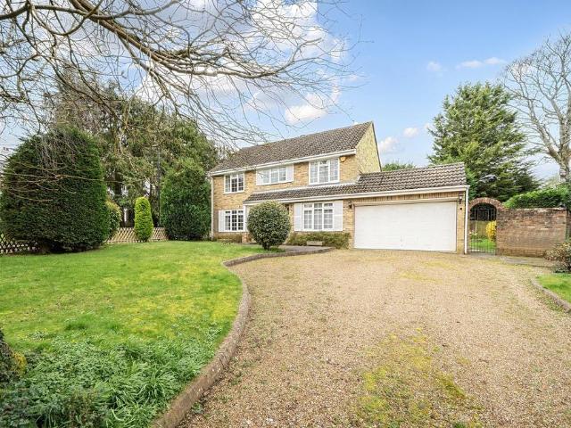 House for sale in London Borough of Croydon, Kenley