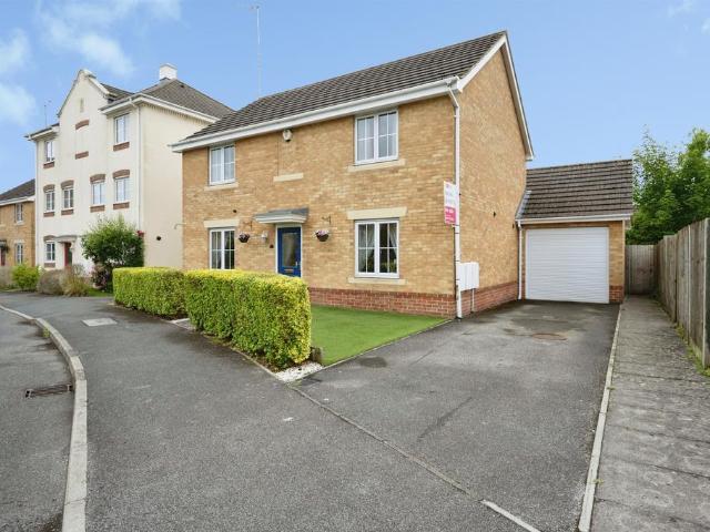House for sale in Leighton-Linslade, Leighton Buzzard